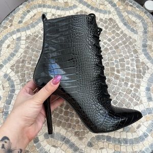 Charles David Womens Passe Black Ankle Boots